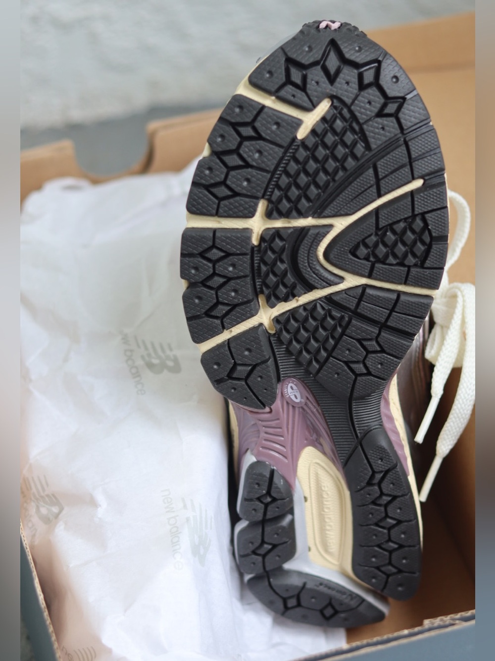 NEW BALANCE 1906 R - Picture 3 of 16